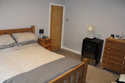 117 Broadway, Royton, Oldham, OL2 5BW