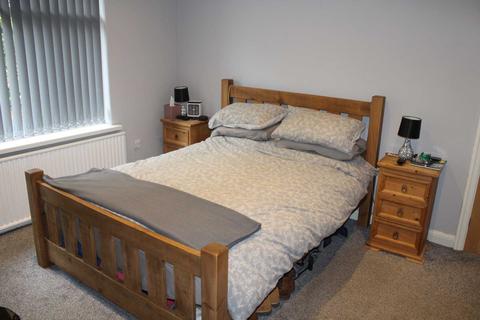 117 Broadway, Royton, Oldham, OL2 5BW