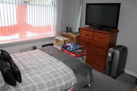 117 Broadway, Royton, Oldham, OL2 5BW