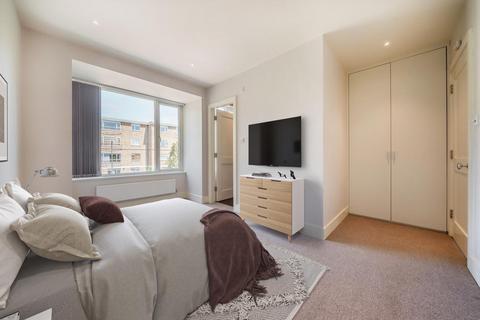 2b Inner Park Road, London, SW19 6DZ