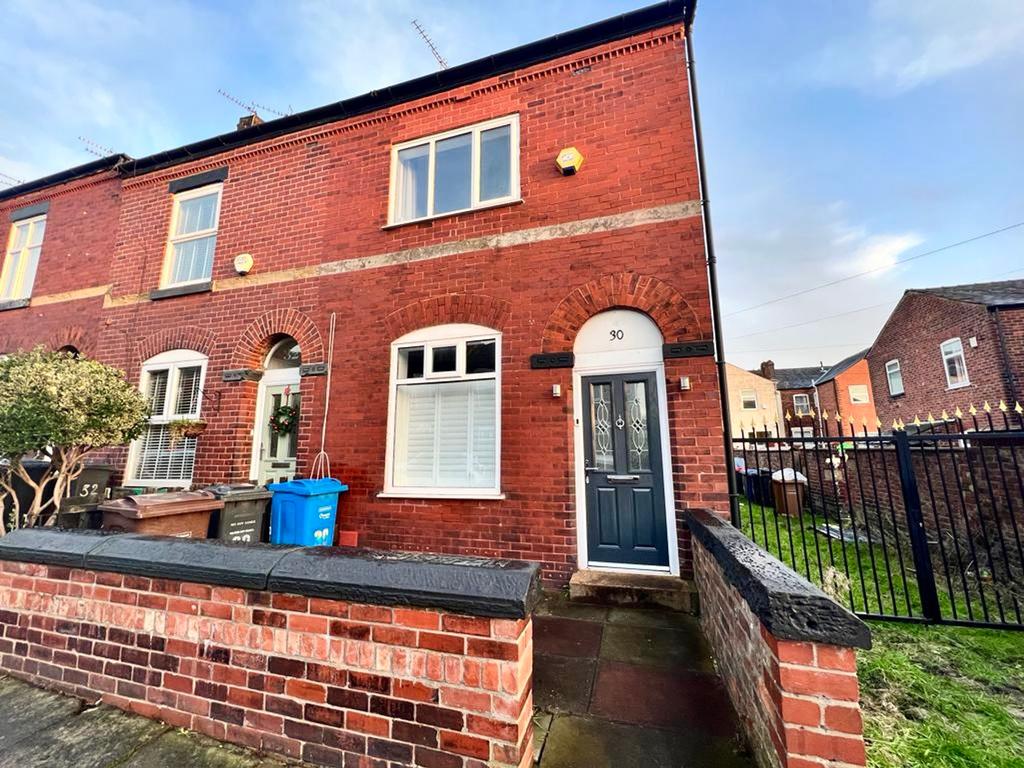Buchanan Street, Swinton, M27 2 bed end of terrace house for sale £