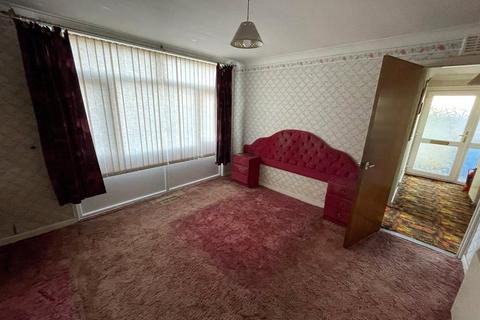 2 bedroom bungalow to rent, Gower Street, St. Georges, Telford, Shropshire, TF2