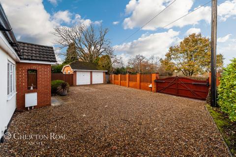 Kingsmead Forest Road, Winkfield Row, Bracknell, RG42 7NX