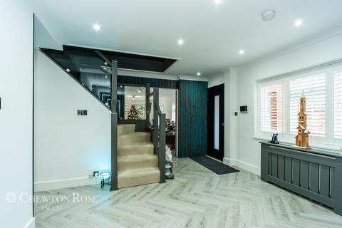 Kingsmead Forest Road, Winkfield Row, Bracknell, RG42 7NX