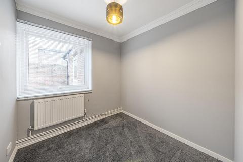 3 bedroom flat for sale - Nile Path, London