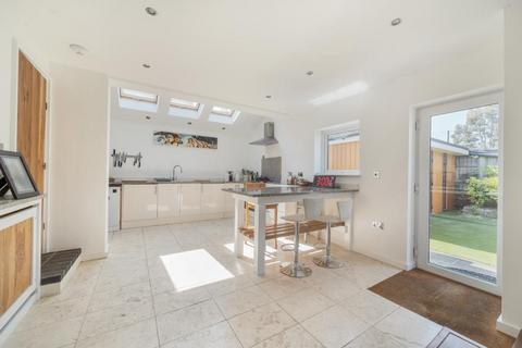 26a Mount Pleasant Close, Lightwater, GU18 5TP