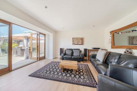 26a Mount Pleasant Close, Lightwater, GU18 5TP