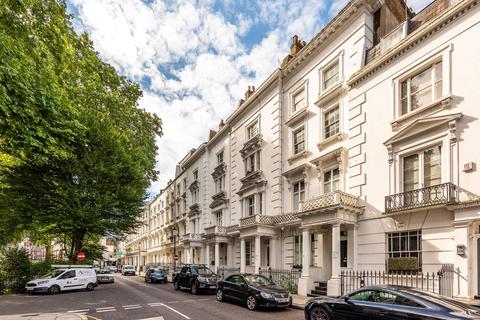 Flat 6, 3 Ovington Square, London, SW3 1LH