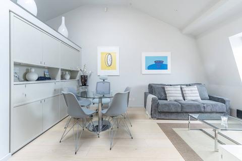 Flat 6, 3 Ovington Square, London, SW3 1LH