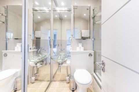 Flat 6, 3 Ovington Square, London, SW3 1LH