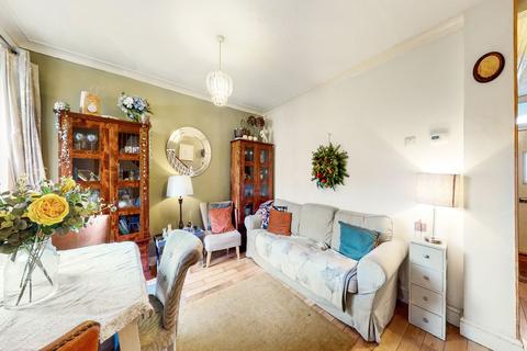 3 bedroom terraced house for sale - Byron Road, Harrow, Middlesex HA3