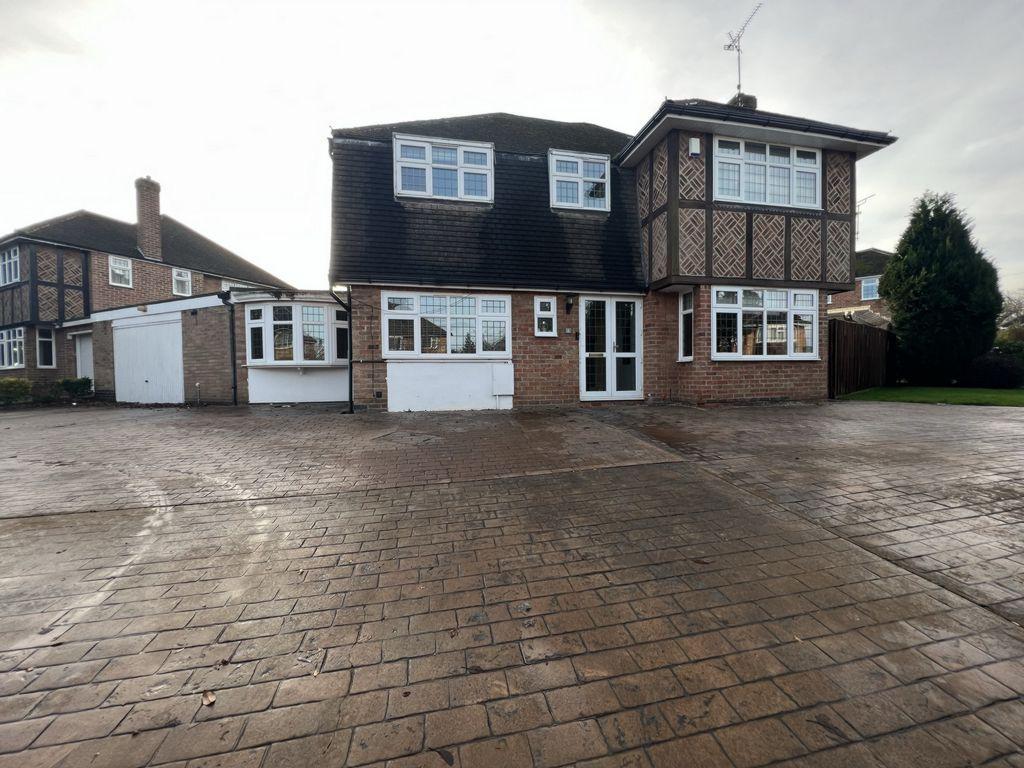 Copse Close, Oadby, LE2 4 bed detached house for sale £575,000
