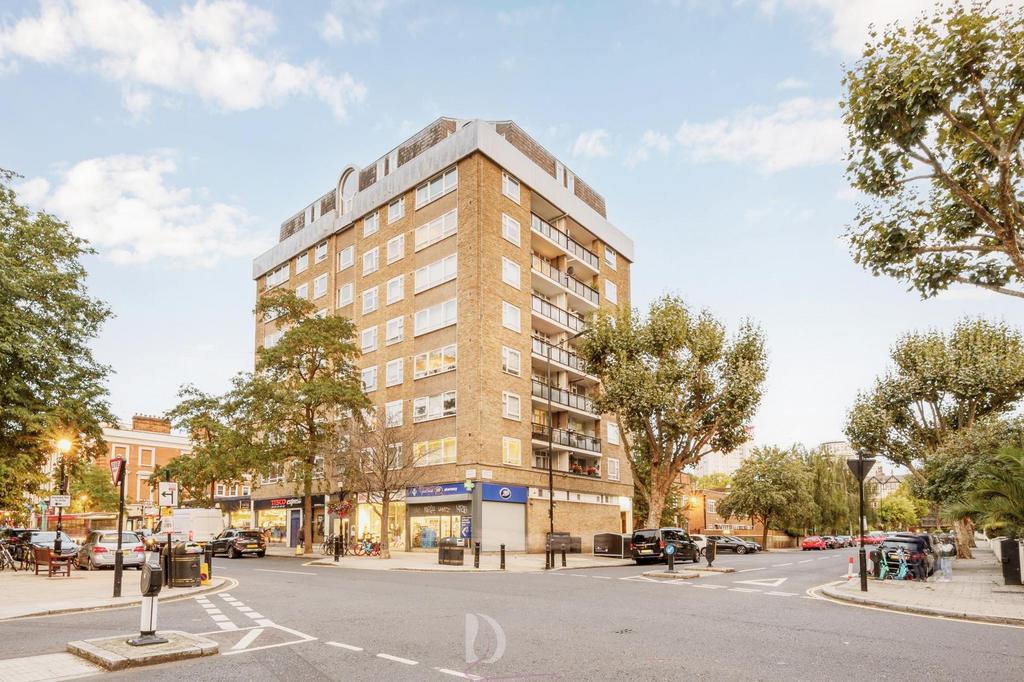Melbourne Court, Little Venice, W9 3 bed flat for sale £1,000,000
