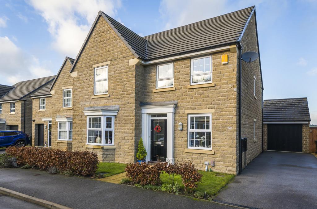 Castle Stead Drive, Cullingworth, Bradford, UK, BD13 4 bed detached