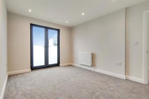 1 bedroom apartment to rent, High Road, Wembley, HA9