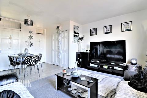 23 Fairbarn Drive, Sheffield, S6 5QH