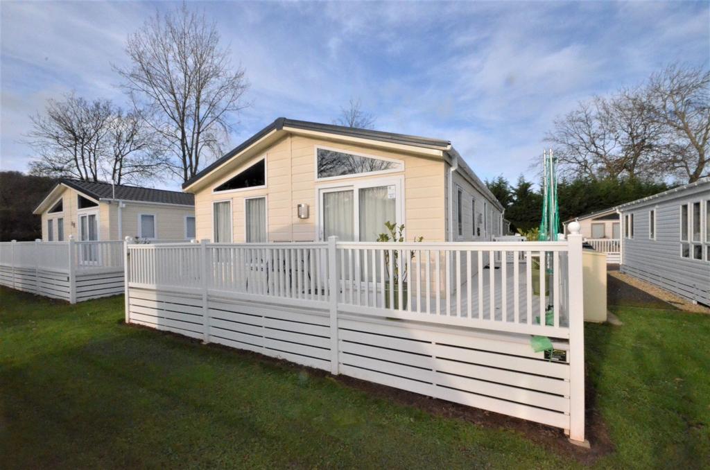 Dawlish Sands, Dawlish Warren, EX7 2 bed mobile home for sale £110,000