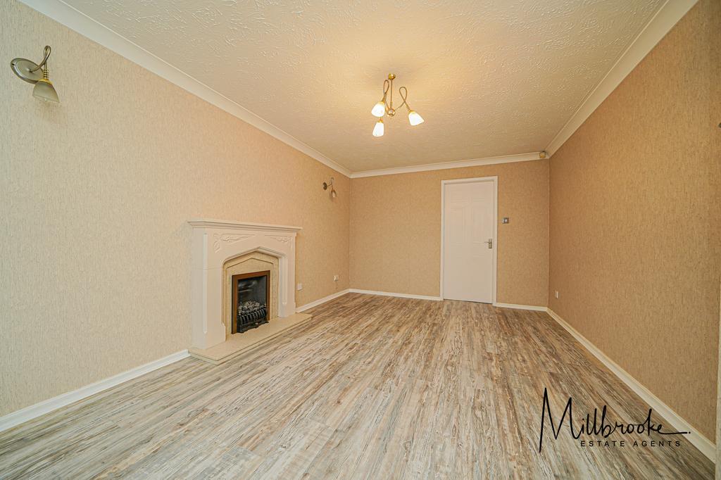 Maesbrook Drive, Tyldesley... 3 bed semidetached house £1,000 pcm (£