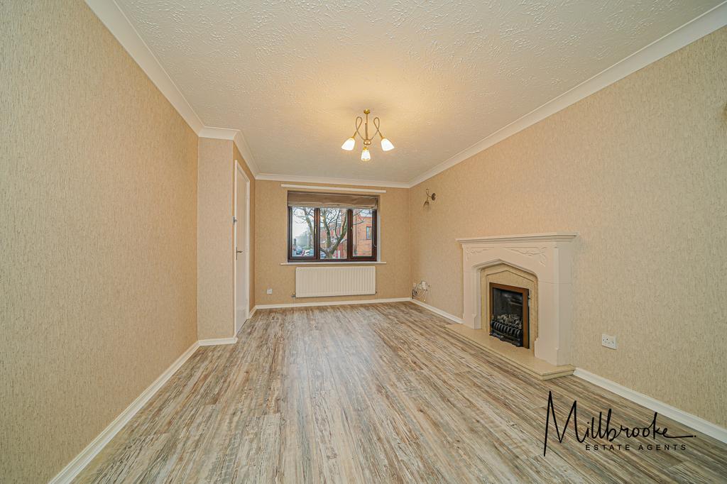 Maesbrook Drive, Tyldesley... 3 bed semidetached house £1,000 pcm (£