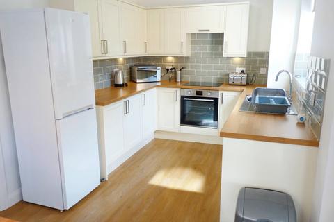 2 bedroom semi-detached house to rent, Myrtle Road, Eaglescliffe TS16