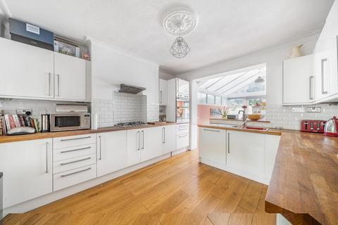 47 South Park Crescent, London, SE6 1JJ