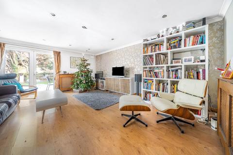 47 South Park Crescent, London, SE6 1JJ