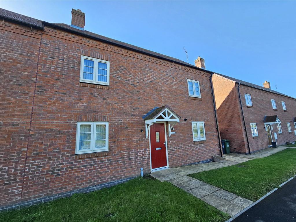 Droitwich Road, Hanbury, Bromsgrove, Worcestershire, B60 2 bed semi