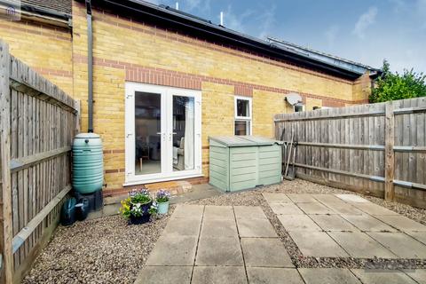 2 bedroom terraced house for sale - Waggon Mews, Southgate , N14