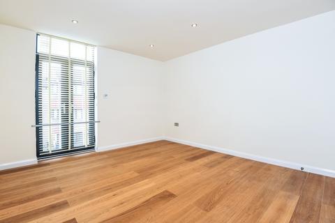 1 bedroom apartment to rent - London Road, Kingston Upon Thames, KT2