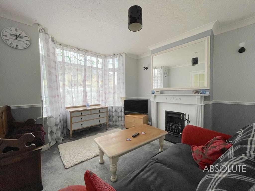 Barton Avenue, Paignton, TQ3 3 bed terraced house £995 pcm (£230 pw)