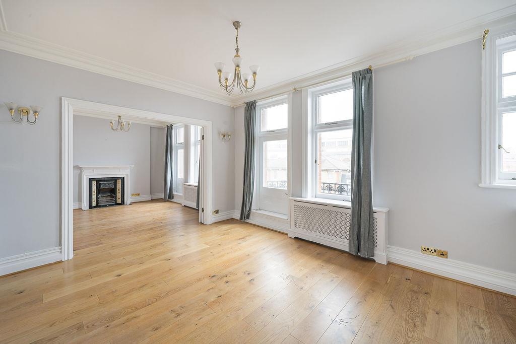 Editha Mansions, Edith Grove, London... 3 bed flat - £3,250 pcm (£750 pw)