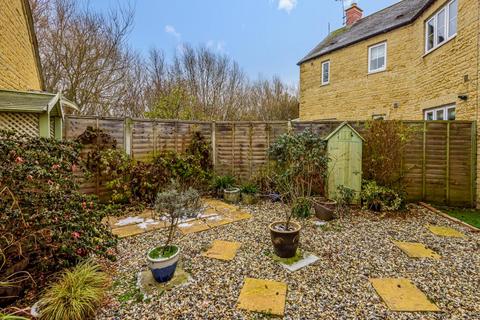 3 bedroom semi-detached house for sale - Jacobs Mill,  Witney,  OX28