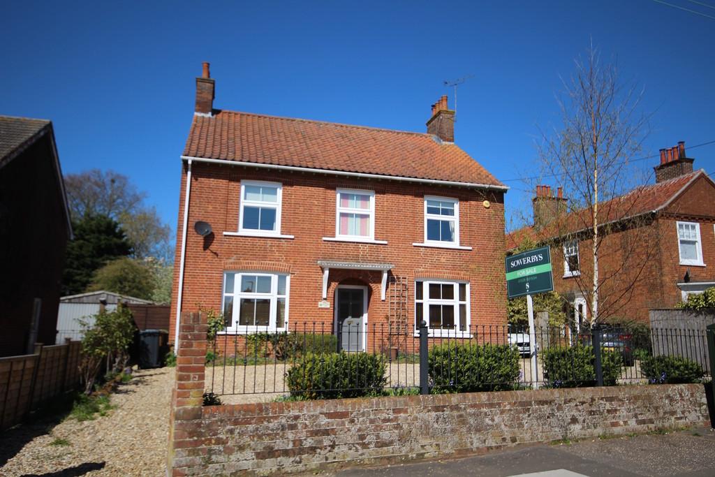 Fakenham 5 bed detached house for sale £495,000