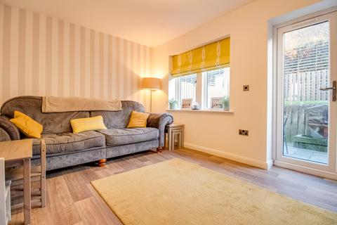 2 bedroom terraced house for sale - The Cutting, Brockholes