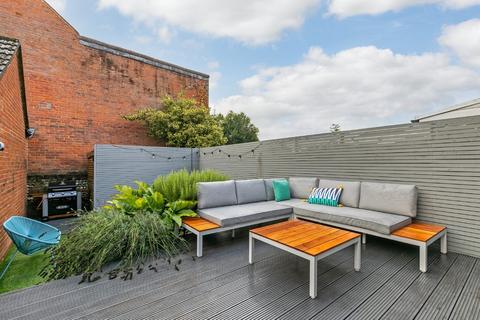 2 Highcliffe Road, Winchester, SO23 0JE