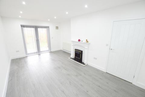 4 bedroom semi-detached house to rent - Welden, Wexham