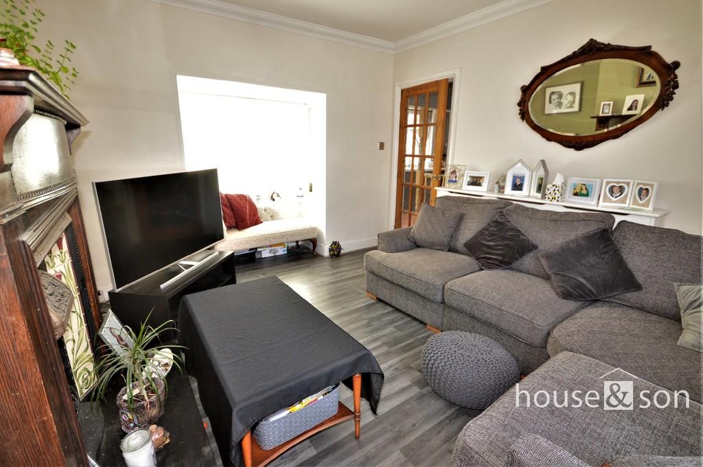 Calvin Road, Bournemouth 6 bed detached house for sale £490,000