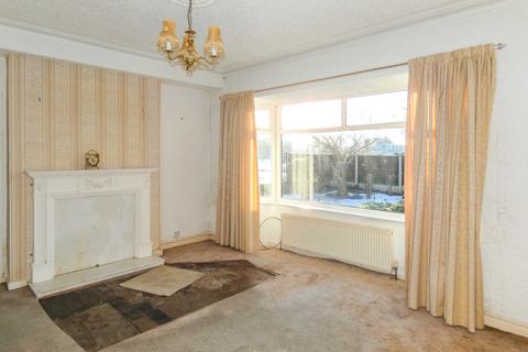 2 bedroom detached bungalow for sale - Park Road, Warrington