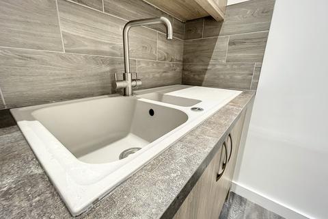484 Blackburn Road, Darwen, BB3 0AJ