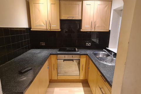 1 bedroom flat to rent, Delph Court, Leeds