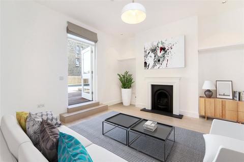 4 bedroom maisonette to rent, Henniker Mews, Chelsea, London