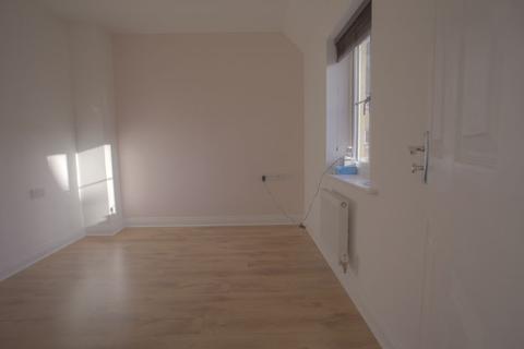 19 Bartletts Elm, Langport, TA10 9BS