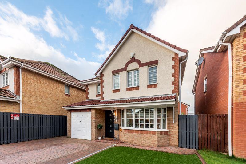 3 Newmilns Gardens, Kilmarnock, KA3 6FX 4 bed detached villa £255,000