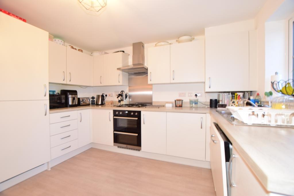 Kitchen 4