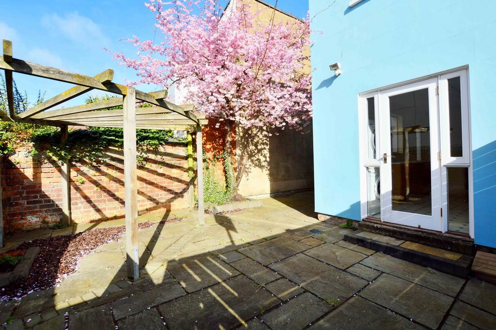 Princes Road, Tivoli, Cheltenham, GL50 3 bed end of terrace house £600,000