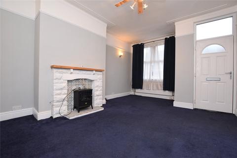 2 bedroom terraced house to rent, Woodlea Place, Leeds, West Yorkshire
