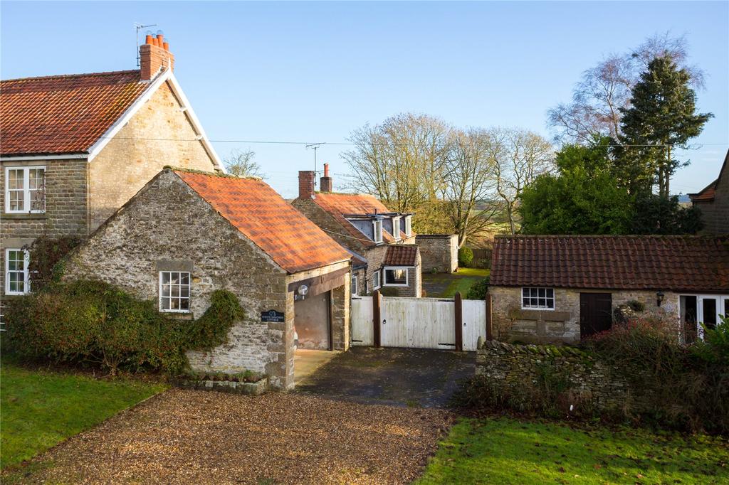 Main Street, Levisham, Pickering, North Yorkshire, YO18 3 bed detached