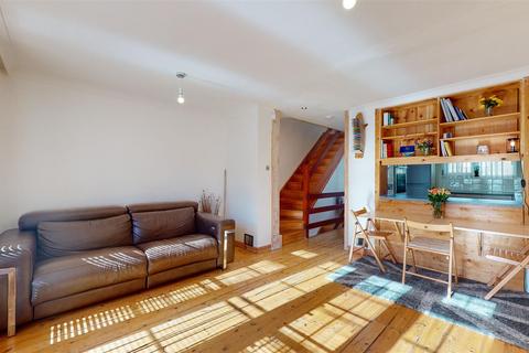 12 Ullswater Close, Bromley, BR1 4JF