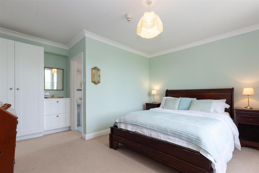 Bedroom 2.jpg