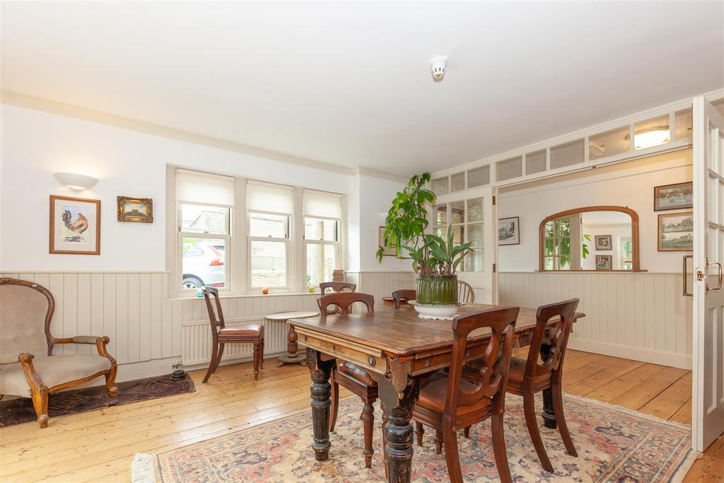 Dining Room.jpg